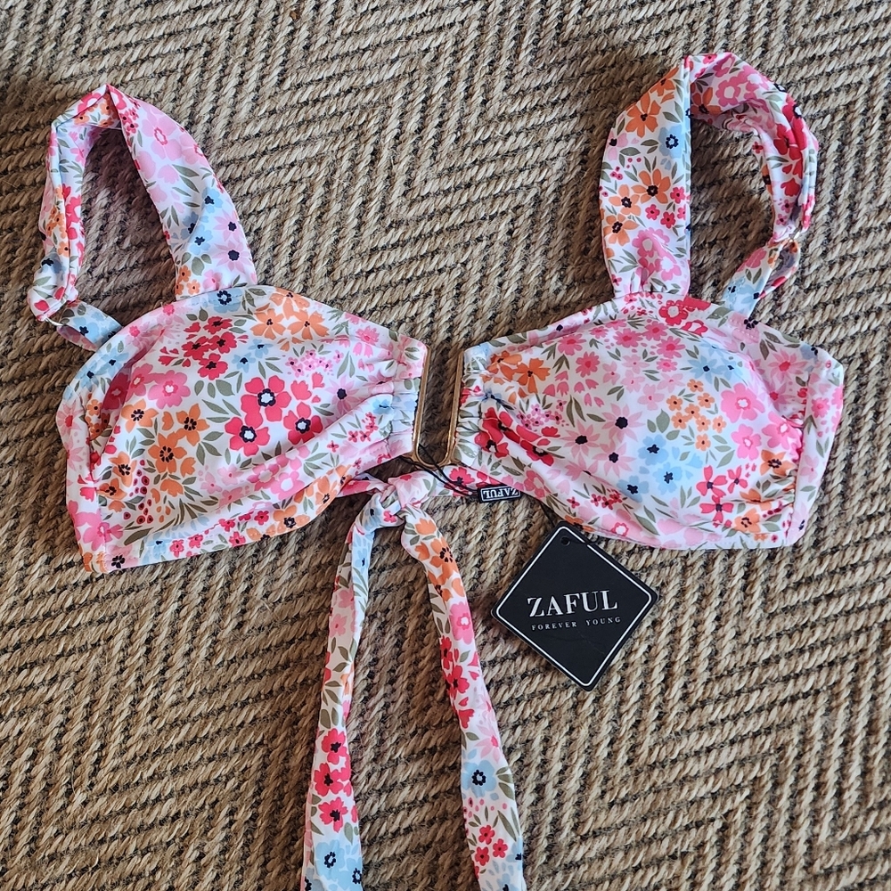 Zaful Floral Bikini Top